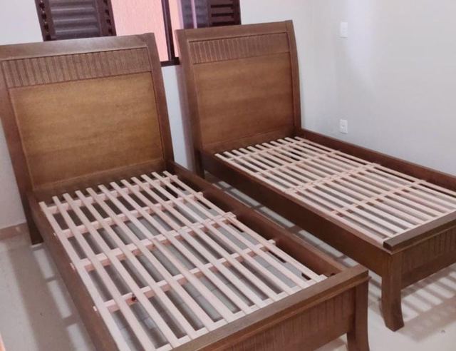 Cama de Solteiro Ref. 220