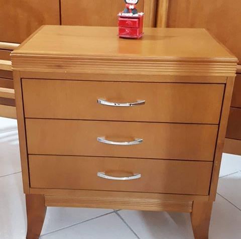 Mesa de cabeceira Ref. 210